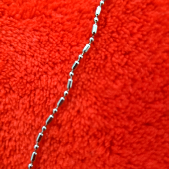 18K White Gold Plate Necklace - Picture 3 of 3